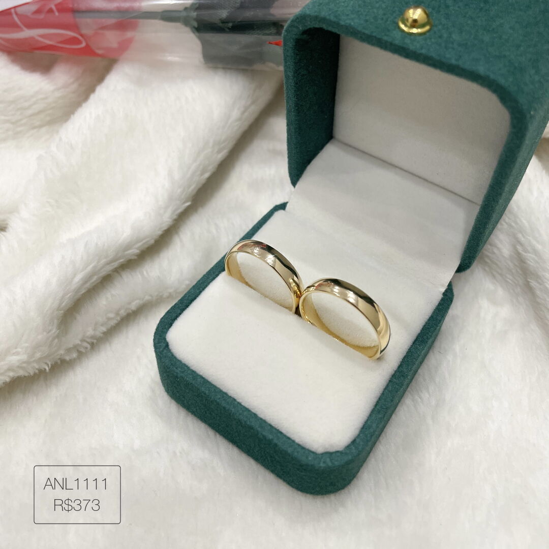 Aliança Abaulada Clássica 4mm Dourada